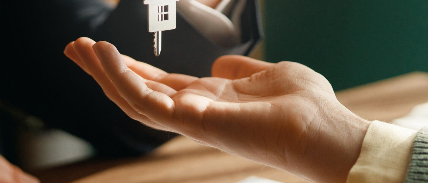 Consórcio ou financiamento: quanto você paga a mais de juros pelo mesmo imóvel